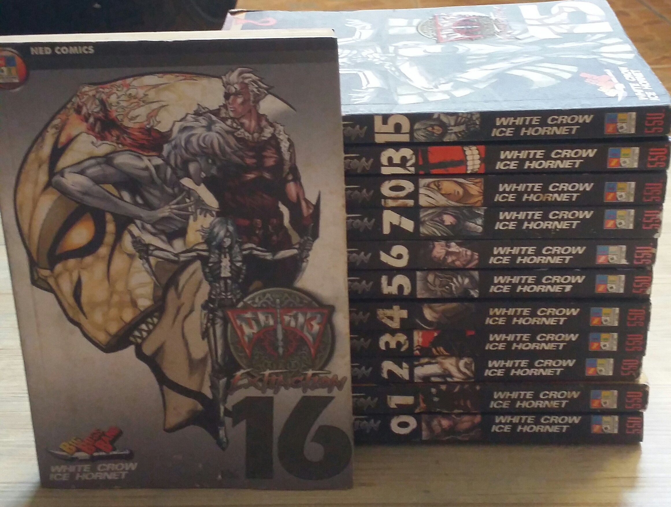 มีดที่ 13 EXTINCTION ชุด เล่ม0,1,,2.3,4,5.6,7,10,13,15,16 (สภาพสะสม) (ไม่ขายแยกเล่ม )
