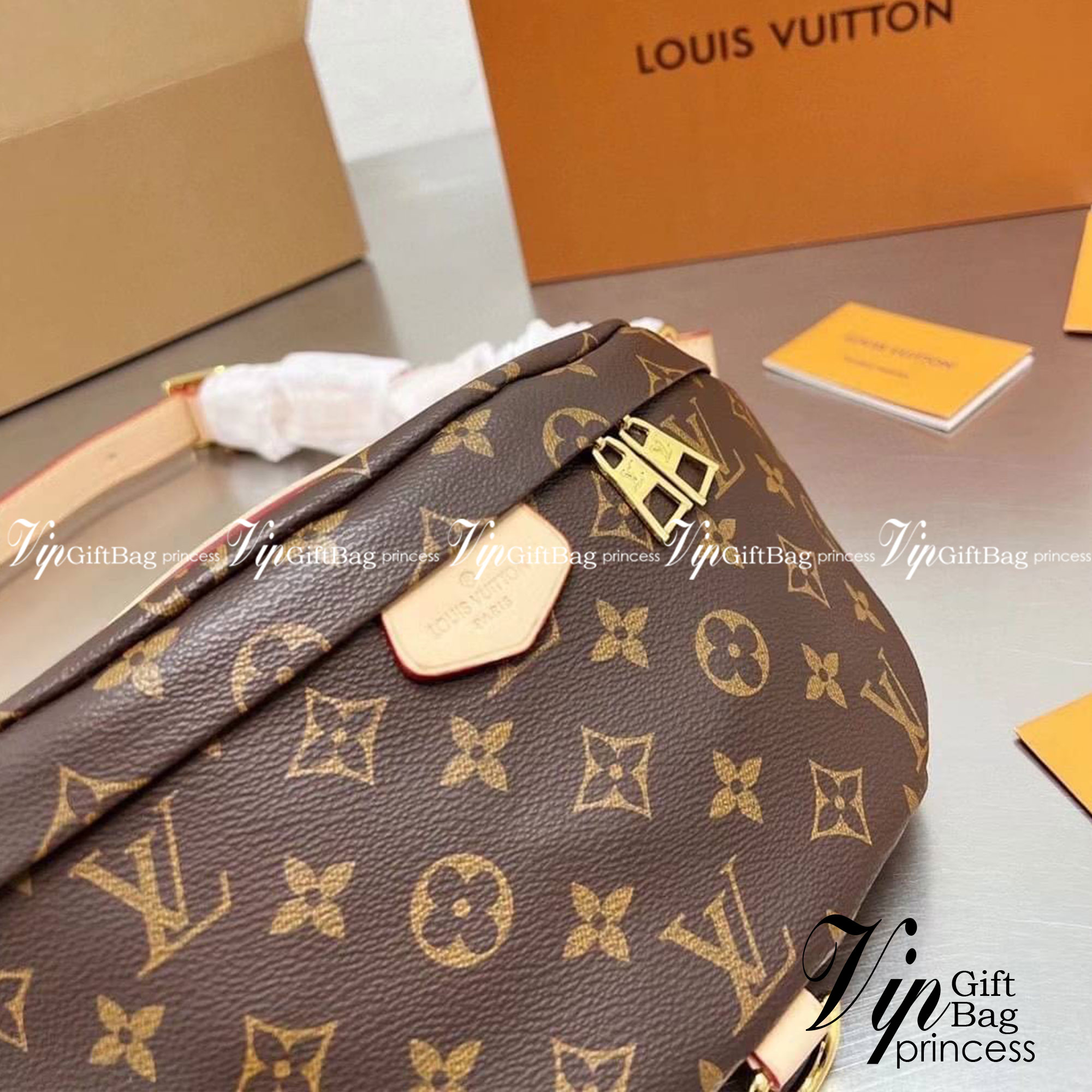 LV BUMBAG MONOGRAM กระเป๋าคาดอกหลุยส์ รุ่นใหม่ ของใหม่ พร้อมส่ง ทรงสวย จุเยอะ เบามากๆ ใช้ได้ทั้งหญิงและชาย