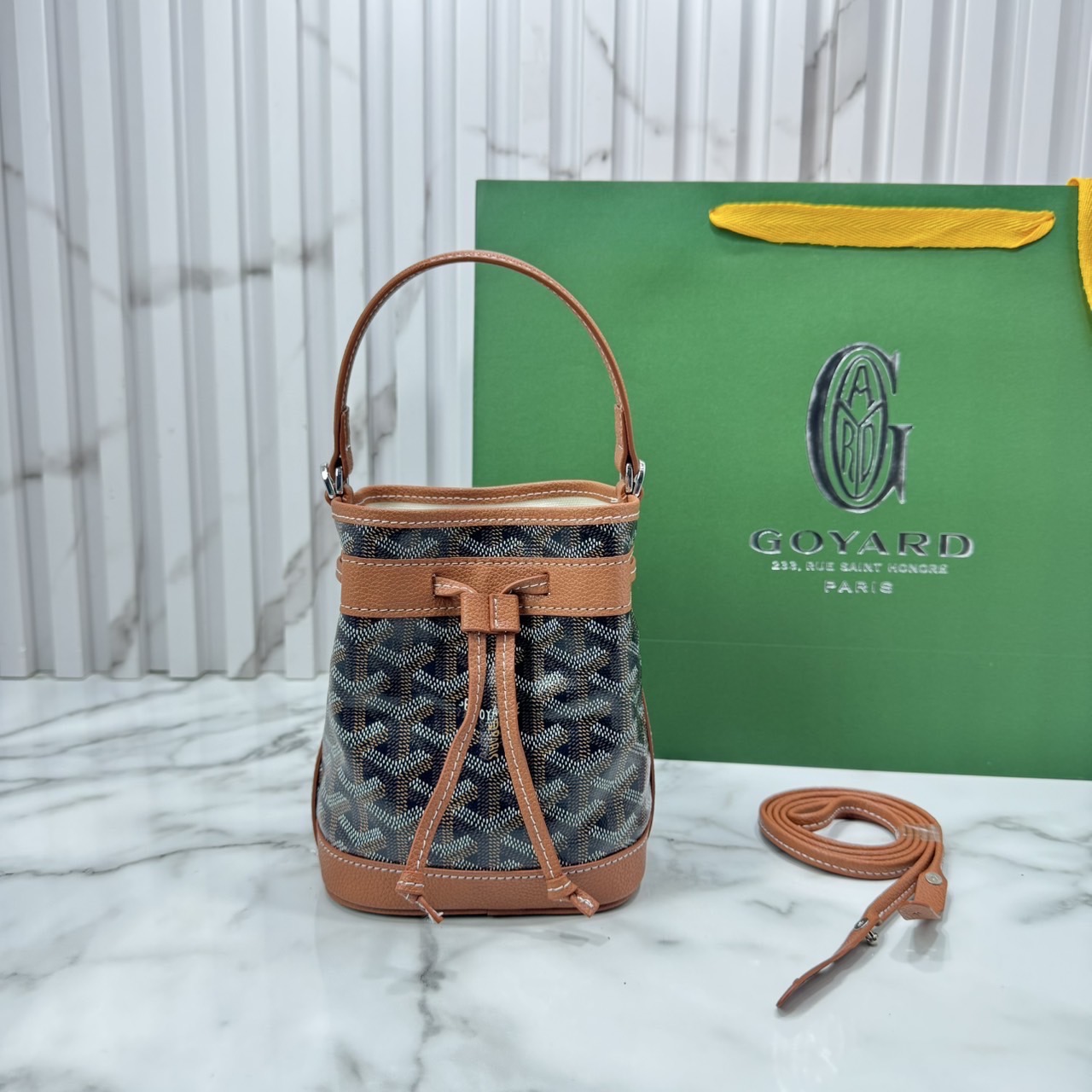 RI หนังแท้ | Goyard Petit Flot Mini bucket bag กระเป๋าสะพายทรงบัคเก็ต ไซส์มินิ ดูผู้ดีในตัว วัสดุหนังแคนวาสพิมพ์ลายสวยคม