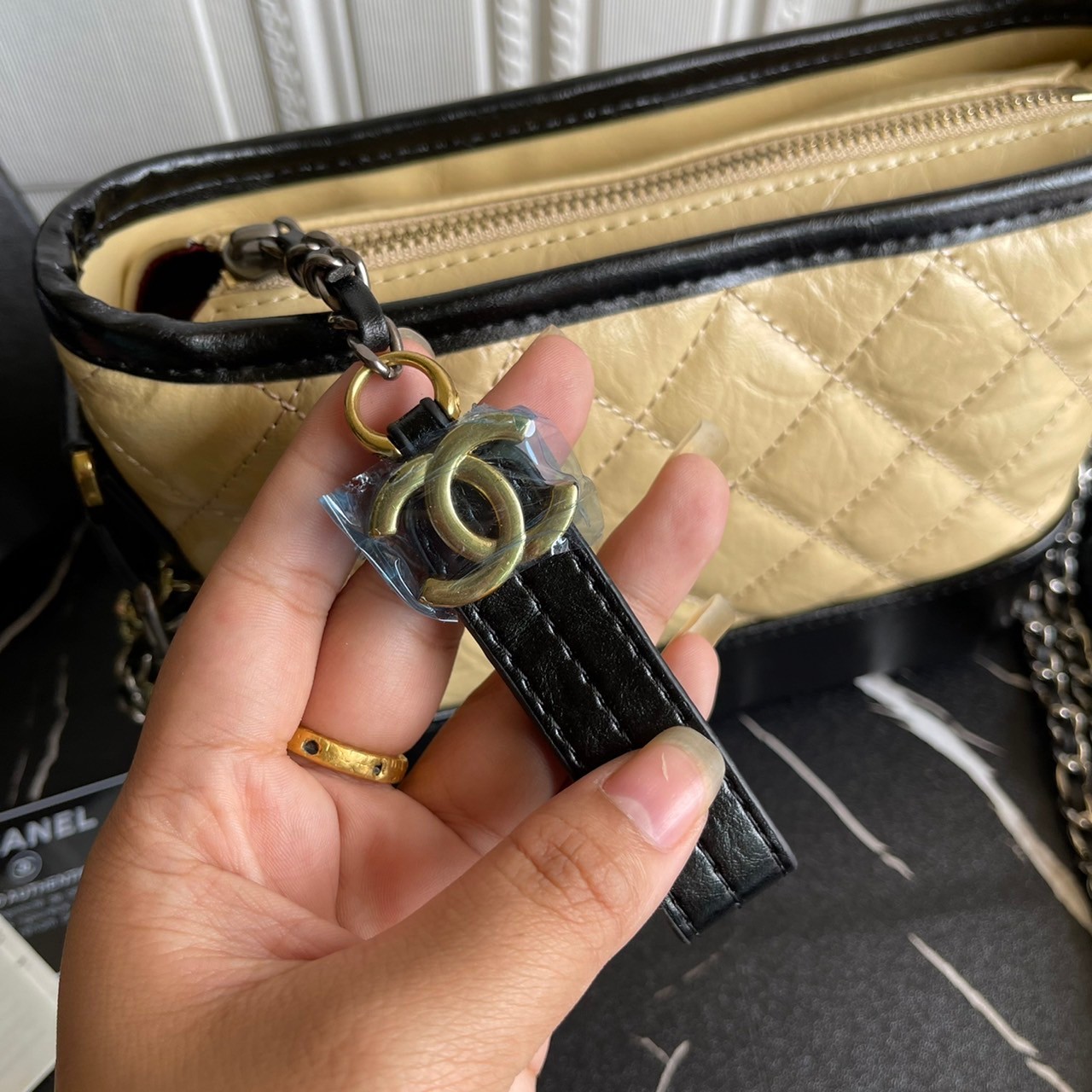 หนังแท้ CHANEL GABRIELLE HOBO BAG พร้อมส่งที่ไทย 3 สี