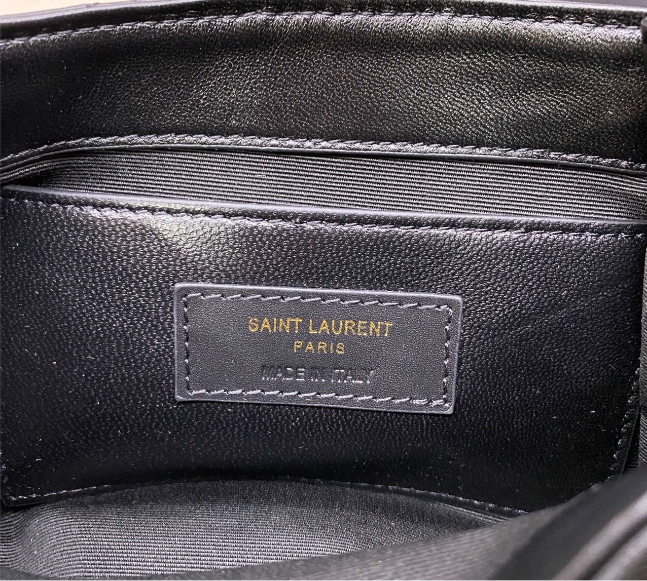 YSL mini nolita Black กระเป๋าสะพายดีไซน์หรูไซส์มินิ เกรดออริ สลับแท้ 1:1 ใช้ต่างประเทศได้ Nolita bag with front flap