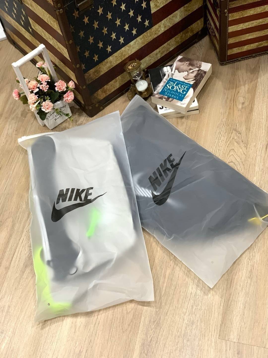 Nike Tech Hip Pack Winterized กระเป๋าnikeทรงคาดอกรุ่นใหม่ชนช้อป ทรงสวย ใบใหญ่สไตล์สปอร์ต ใส่อุปกรณ์กีฬาและพกพาได้อย่างสบายใจ