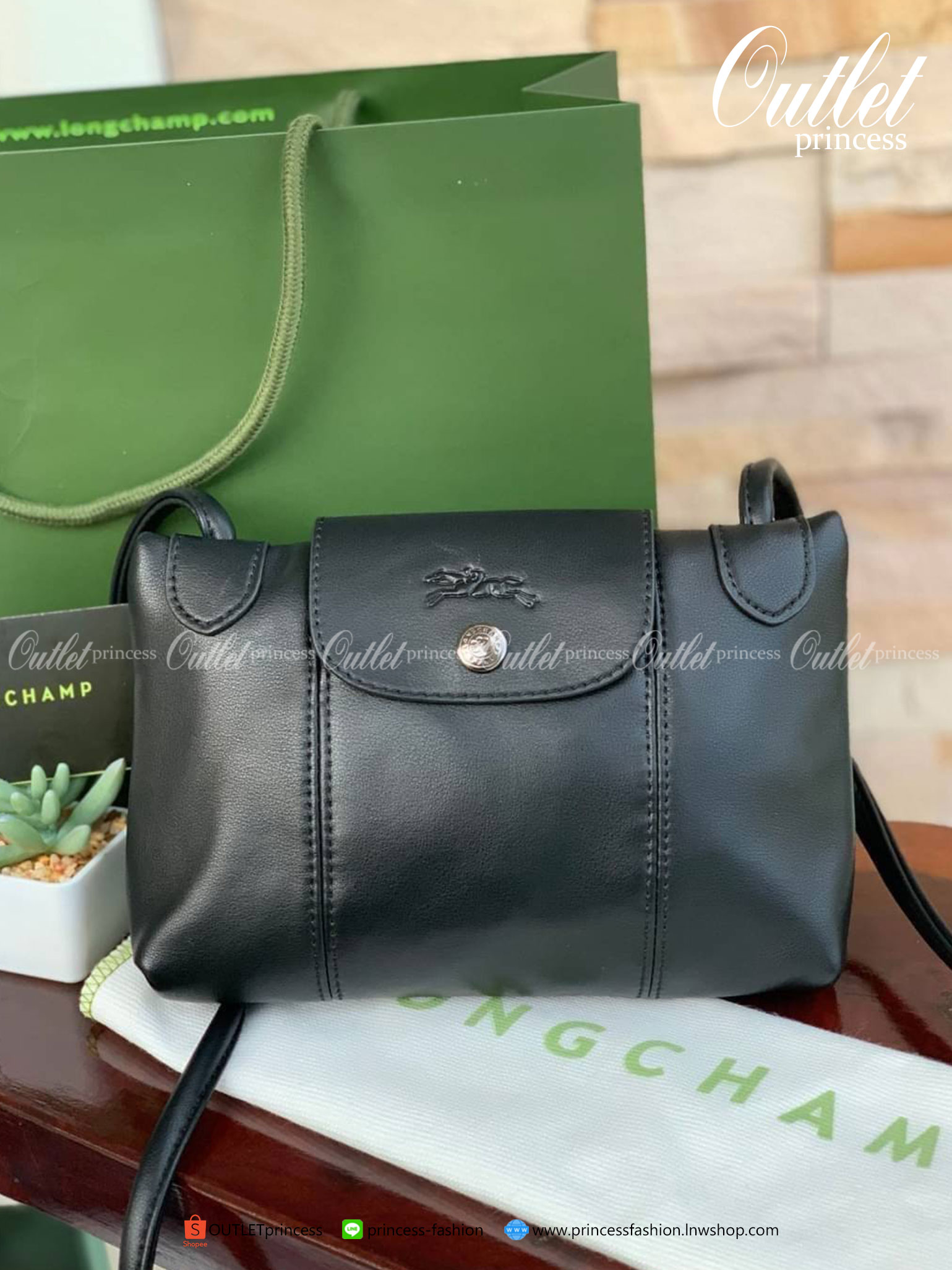 💕 Longchamp Le Pliage Cuir Crossbody Bag