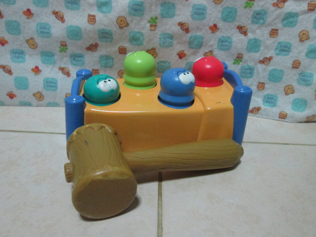 Playskool - ทุบๆ ตอกๆ ของเล่นเสริมพัฒนาการเด็กเล็ก ของเล่นมือสองสภาพดี