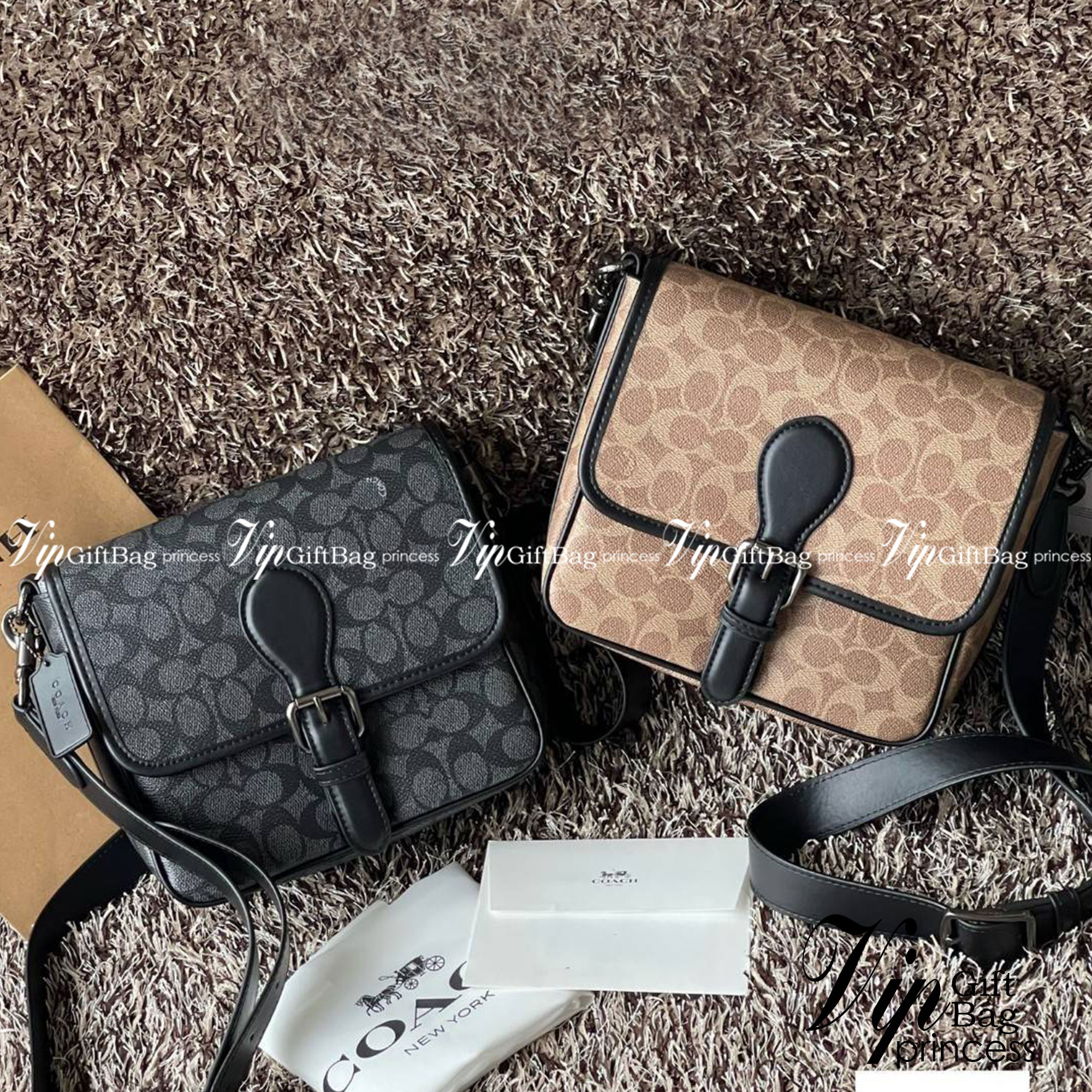 Coach Frankie Crossbody In Signature Canvas Leather Bag Sling CD877 กระเป๋าสไตล์แฮนด์ฟรีที่จัดระเบียบอย่างดีสำหรับการเดินทางหรือที่ทำงาน Frankie Crossbody ขนาดกะทัดรัดถือทุกสิ่งที่จำเป็นด้วยพื้นที่สำหรับโทรศัพท์ กระเป๋าสตางค์ กุญแจและอีกมากมาย ผลิตจากผ้าแ
