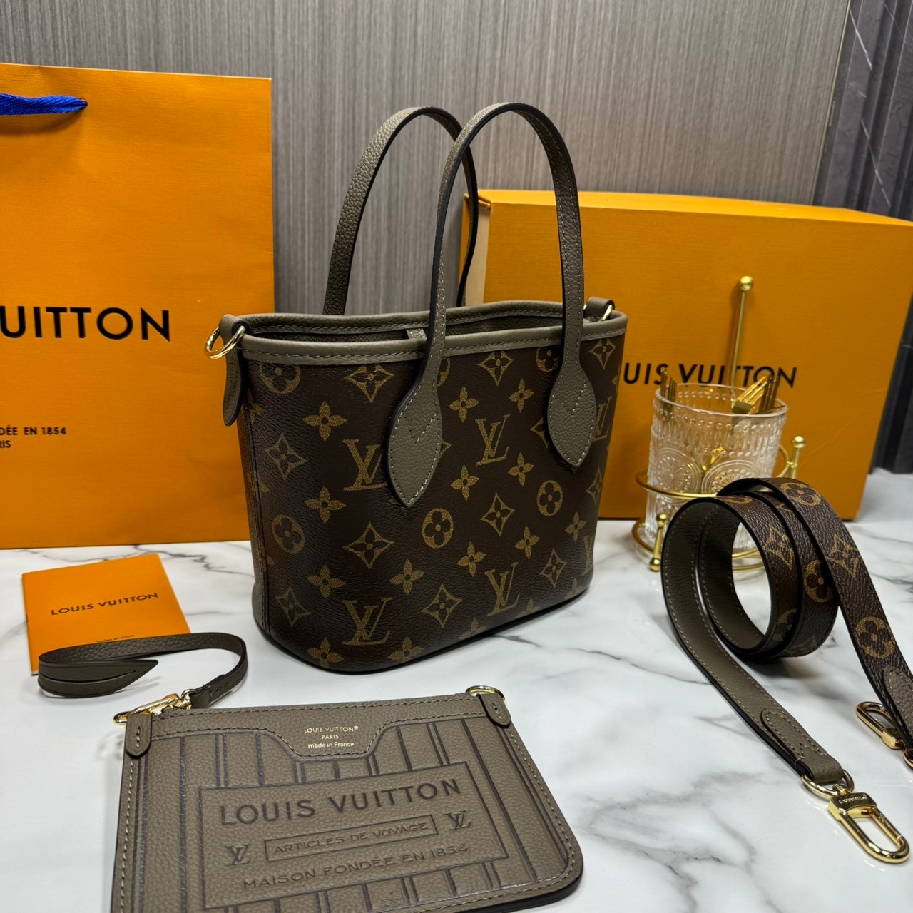 เกรดเทพ Top ORI | LV Neverfull Bandoulière Inside Out BB Bag กระเป๋าทรงโท้ทไซส์เล็ก พร้อมใบลูก กลับใช้งานได้ 2 ด้าน เกรดดีสุด หนังแท้ แคนวาสแท้