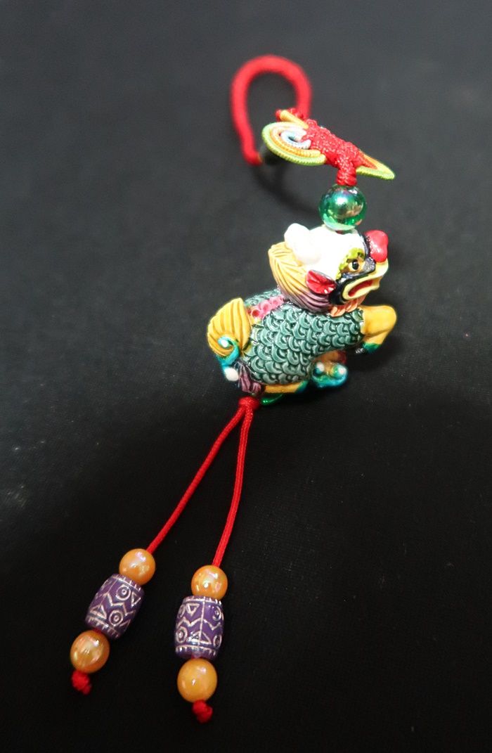 สินค้าหมดค่ะ จี้ปี่เซี้ยะแบบใหญ่ ช่วยต้านสิ่งไม่ดี แก้ชงปีมะเมีย ปี2563 พร้อมใบคาถาค่ะ