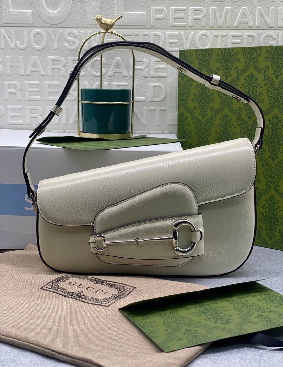 GUCCI HORSEBIT 1955 SMALL SHOULDER BAG กระเป๋าสะพายถือหรือสะพายไหล่ แคนวาสสวยอย่างดี เกรดท็อปออริจินอล 1:1 เกรดดีสุด สลับแท้