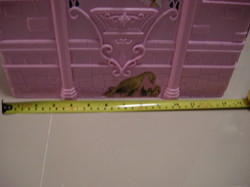 BARBIE SWAN LAKE ENCHANTED CASTLE หลังใหญ่ค่ะ มือสองแต่สภาพเหมือนใหม่มากค่ะ