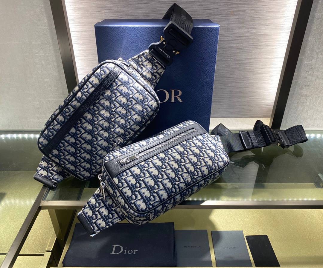 หนังแท้ DIOR BEIGN AND OBLIQUE JACQUARD WAIST BAG / DIOR Belt Bag พร้อมส่งที่ไทย งานหนังแท้และผ้าแจ็คการ์ดออริจินอล ภาพสินค้าถ่ายจากงานขายจริง ใช้งานต่างประเทศได้