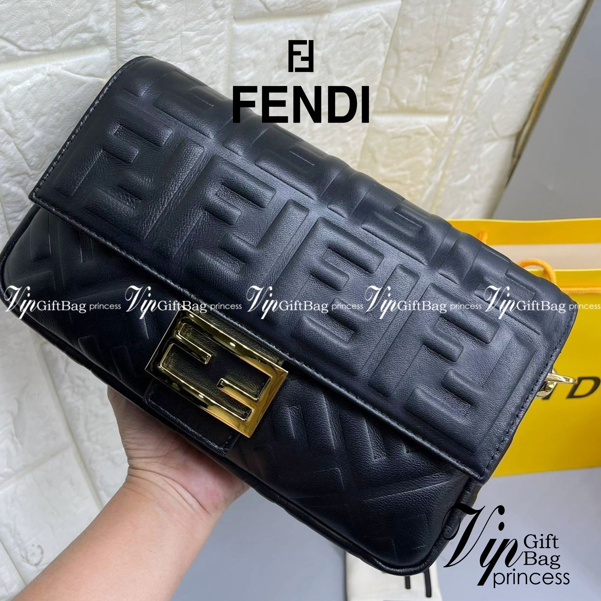 หนังแท้ FENDI Baguette Black leather bag พร้อมส่งที่ไทย ภาพสินค้าถ่ายจากงานขายจริง ใช้งานต่างประเทศได้ค่ะ