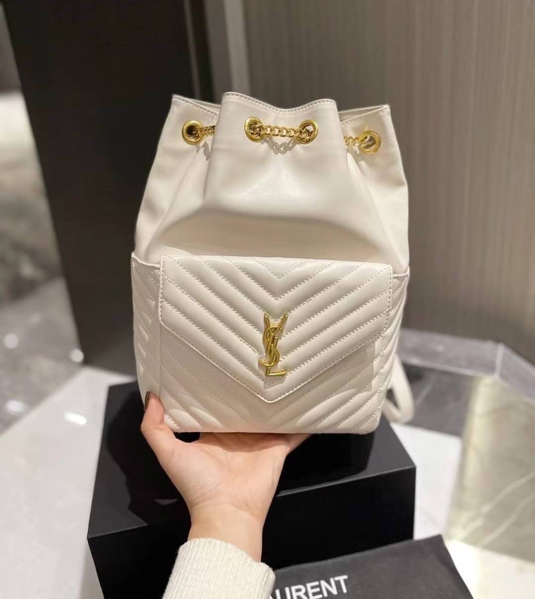 VIP Saint Laurent Joe Drawstring Quilted backpack / YSL Joe Drawstring / YSL Backpack 8" กระเป๋าเป้ใบเล็ก พร้อมส่ง ภาพถ่ายจากงานจริง