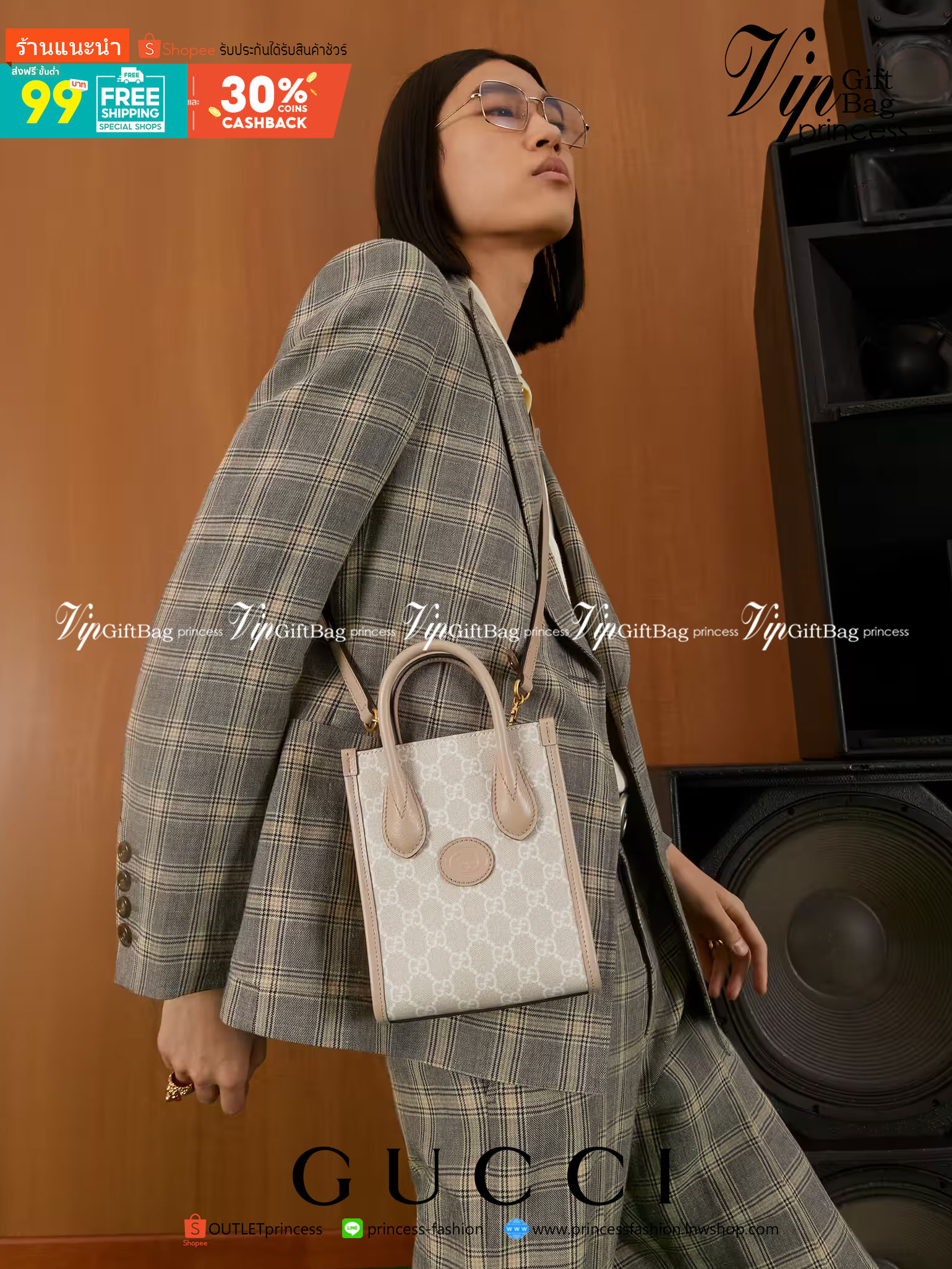 หนังแท้ GUCCI Mini tote bag with Interlocking G พร้อมส่งที่ไทย Beige and white GG Supreme canvas เกรดออริจินอล ภาพสินค้าถ่ายจากงานขายจริง ใช้งานต่างประเทศได้ The mini tote bag is complete with an oatmeal leather trim and an Interlocking G tag.