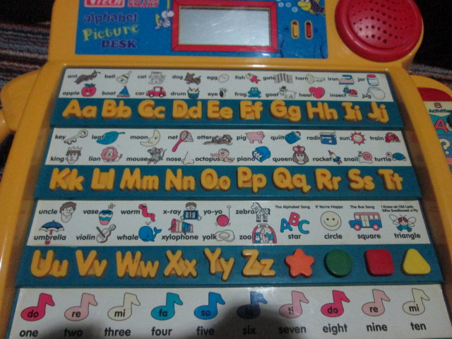 VTech Little Smart talking Alphabet Picture Desk