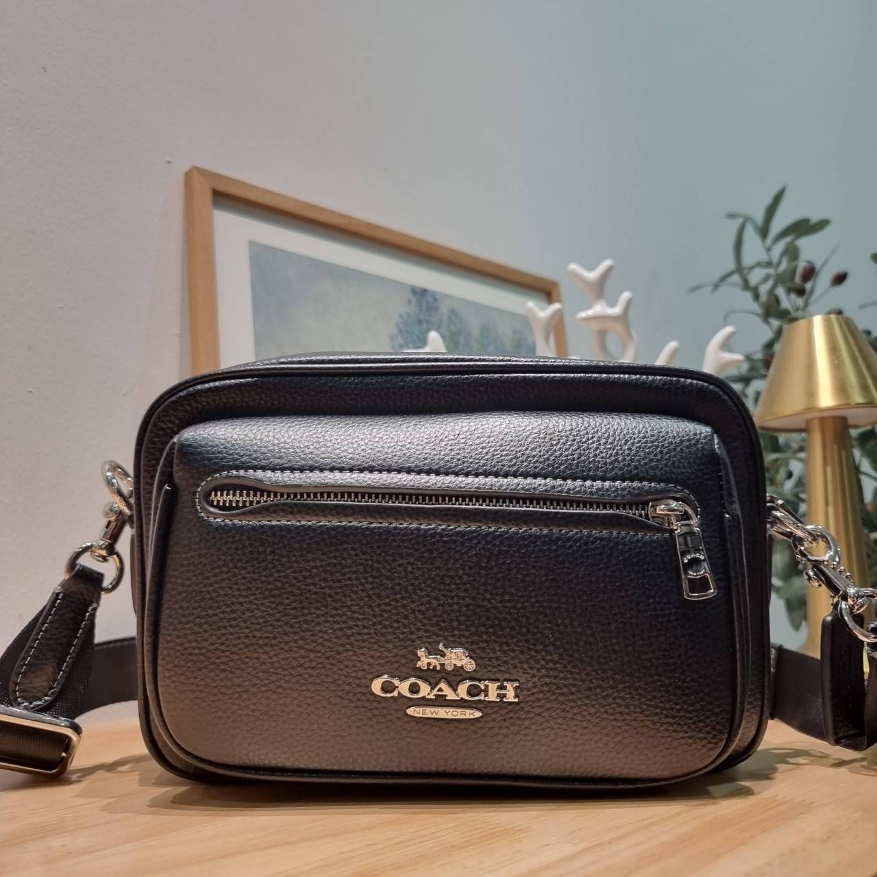 COACH ELIAS CROSSBODY IN SIGNATURE CANVAS BAG CJ509 CJ510 กระเป๋าครอสบอดี้ทรงคลาสสิค ดีไซน์รูปแบบใหม่ ใช้งานง่ายและสะดวก