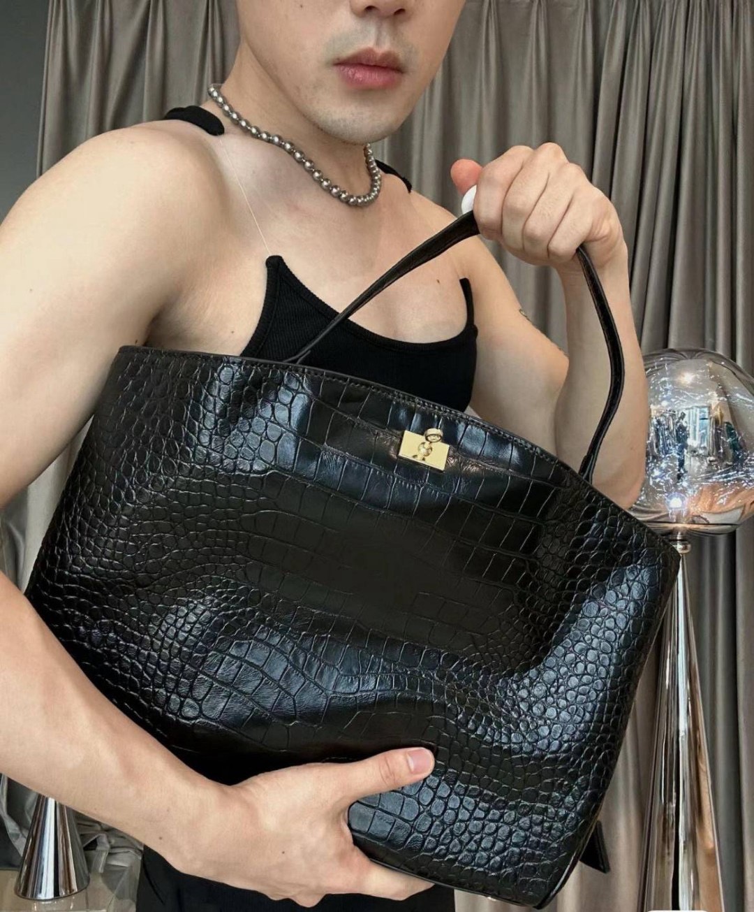 Top ORI Balenciaga RODEO LARGE HANDBAG CROCODILE EMBOSSED IN BLACK กระเป๋าถือใบใหญ่ สวยหรูด้วยหนังลายจรเข้ เกรดออริ 1:1