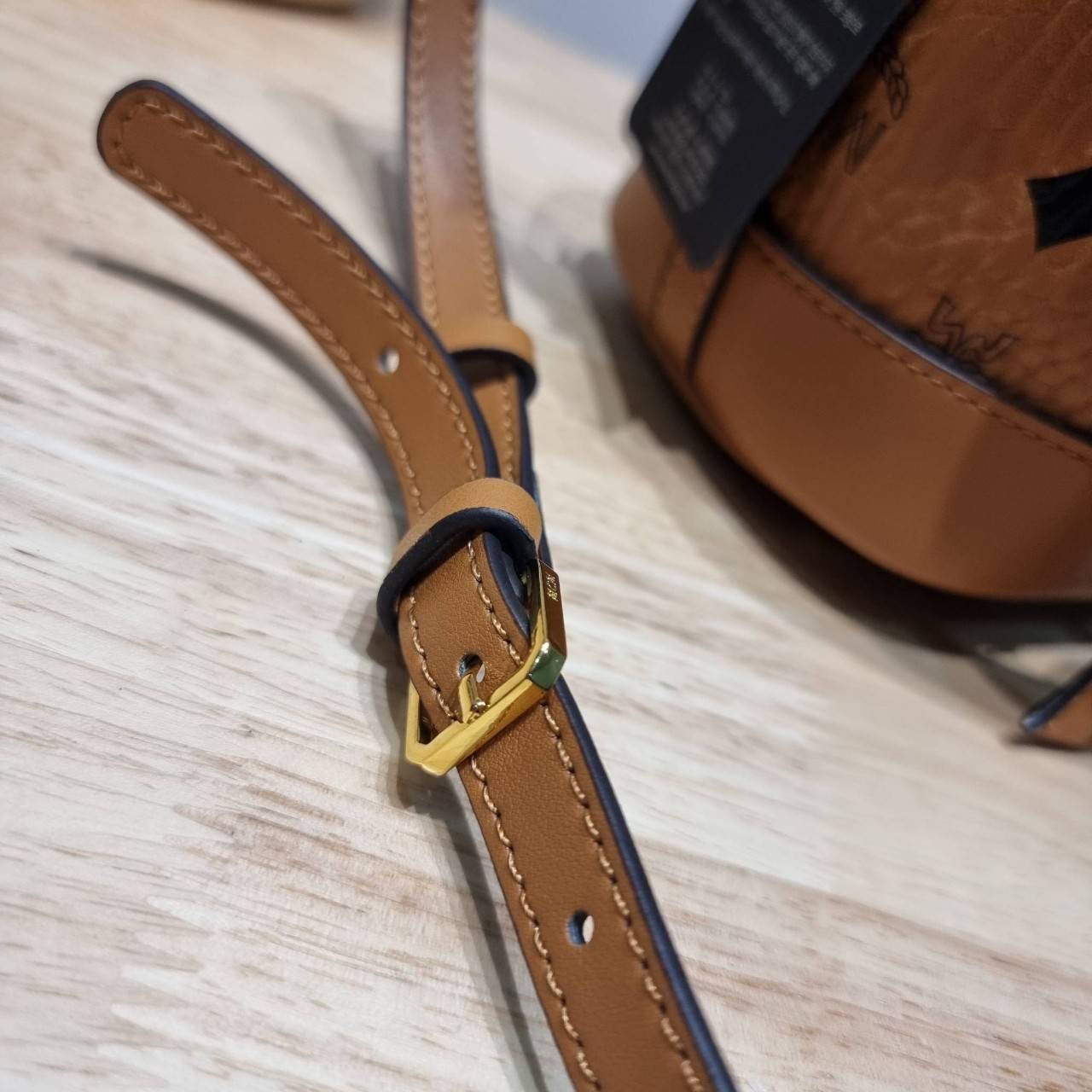 M.C.M MINI DESSAU DRAWSTRING BAG IN VISETOS กระเป๋าสะพายทรง bucket ไซส์ mini เกรดออริ สลับแท้ 1:1 ใช้งานต่างประเทศได้