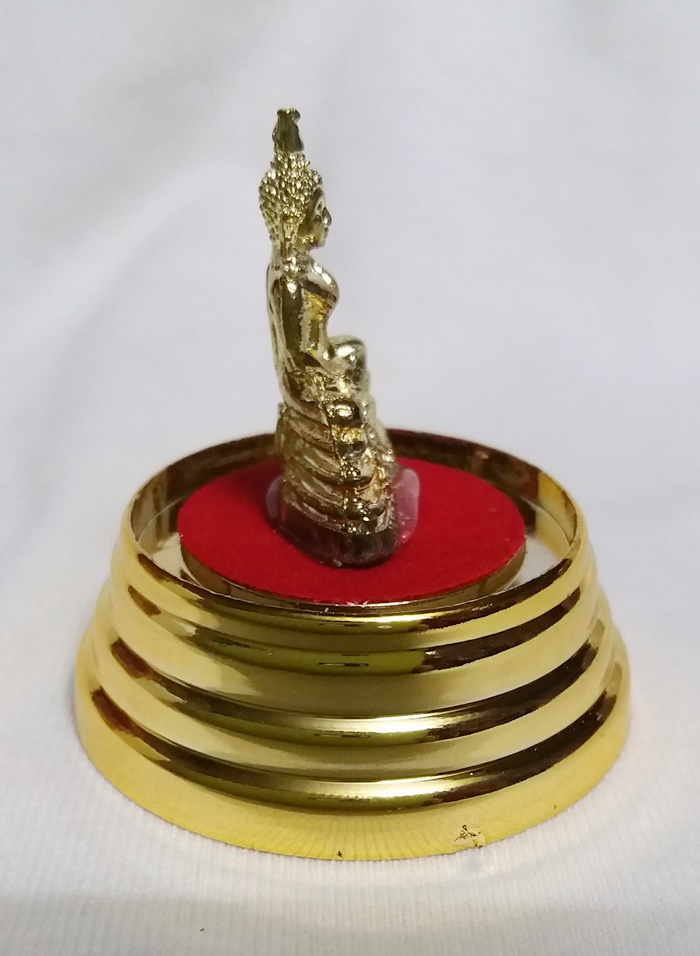 สินค้าหมดค่ะ หลวงพ่อโสธร ความสูงรวมที่ครอบ 2 นิ้ว(ตั้งบูชาหน้ารถ)ค่ะ