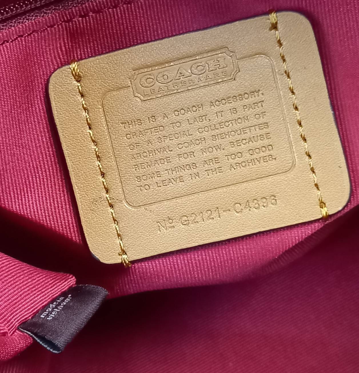 COACH ROWAN SATCHEL IN RAINBOW SIGNATURE CANVAS (COACH C4396)🌈 คอลเลคชั่นที่มาแรงที่สุด ร้อนแรงได้อย่างไม่มีแผ่วลงเลยสักนิด! โดดเด่น สดใส สะดุดตา🌈 ระดับตัวTOP ต้องยกให้เธอเลย กับ COACH ทรงหมอน 10" คอลเลคชั่นนี้// วัสดุหนังแคนว