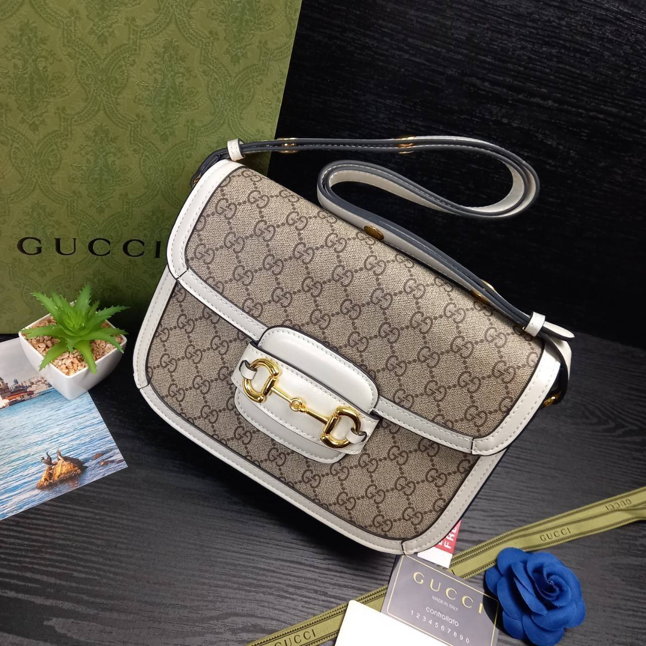 GUCCI HORSEBIT 1995 BAG / GG Supreme Shoulder 10" รุ่นฮิต คลาสสิค หรูหรา ใช้แล้วดูดีมีเสน่ห์ขึ้นทันที สายยาวคล้องบ่าได้ ปรับยาวคลอสบอดี้ได้