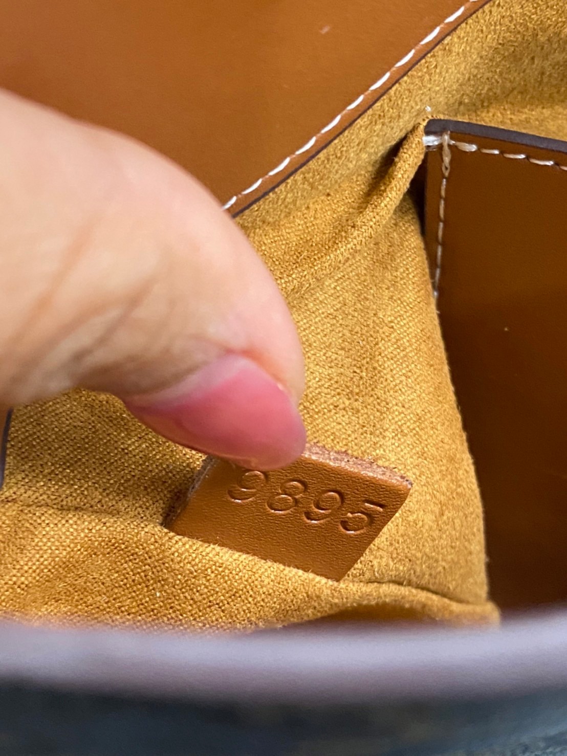 CELINE MINI BUCKET TRIOMPHE IN SMOOTH CALFSKIN เกรดออริ 1:1 สลับแท้ ใช้งาน ตปท ได้ กระเป๋าถือรุ่นใหม่ล่าสุด ดีไซน์หรูคลาสสิค