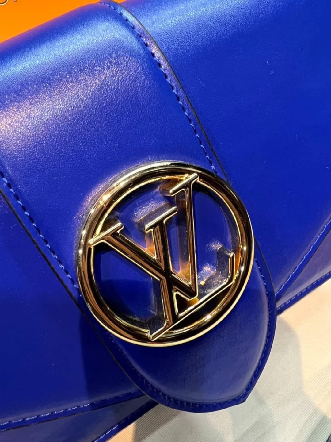 VIP 】หนังแท้ Louis Vuitton Crossbody & Shoulder Bag พร้อมส่งที่ไทย 3 สี Size 23cm