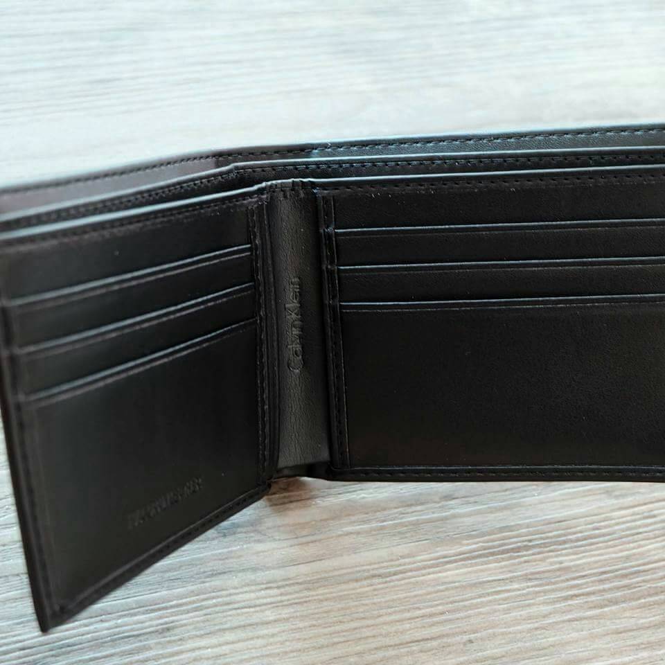 Calvin Klein Leather Credit Card Fold with Metal Clip Key Fob Set กระเป๋าสตางค์ใบสั้น Set สุดคุ้มมอบให้เป็นของขวัญหรือใช้เองก็แนะนำค่ะ