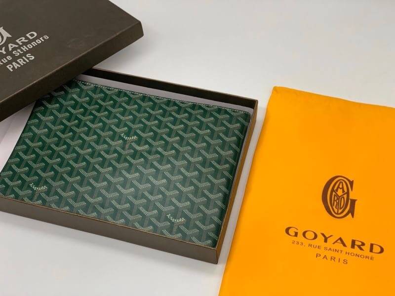VIP GIFT 】GOYARD Clutch Bag รุ่นแนะนำ ดีไซน์สวยโดดเด่น ภายในโล่งกว้าง ใส่เอกสาร A4 ของใช้สัมภาระได้เยอะจุใจ น้ำหนักเบา ใช้ได้ทั้งชายและหญิง พร้อมส่งที่ไทยไม่ต้องรอพรีฯ ห้ามพลาดนะคะ!