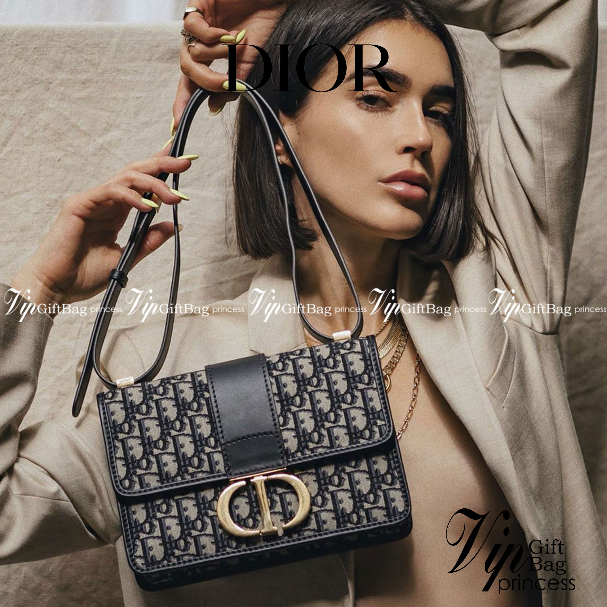 หนังแท้ CHRISTIAN DIOR 30 MONTAIGNE BAG Oblique Jacquard เอกลักษณ์ของความหรู น้ำหนักเบา ไอเท็มหายาก!! Best seller!! ยกให้น้องเลย!! ดีไซน์เรียบหรูในความเป็นเอกลักษณ์ ใช้งานง่าย สะดวก ได้ทุกโอกาส แนะนำเป็น everyday bag ติดตัวไว้เลยจ้าสาวๆ พร้อมส่งที่ไทย ภาพ