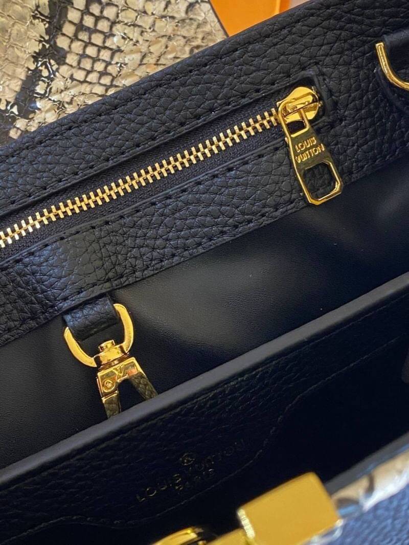 VIP GIFT 】Limited Edition Louis Vuitton Capucines Snake Leather