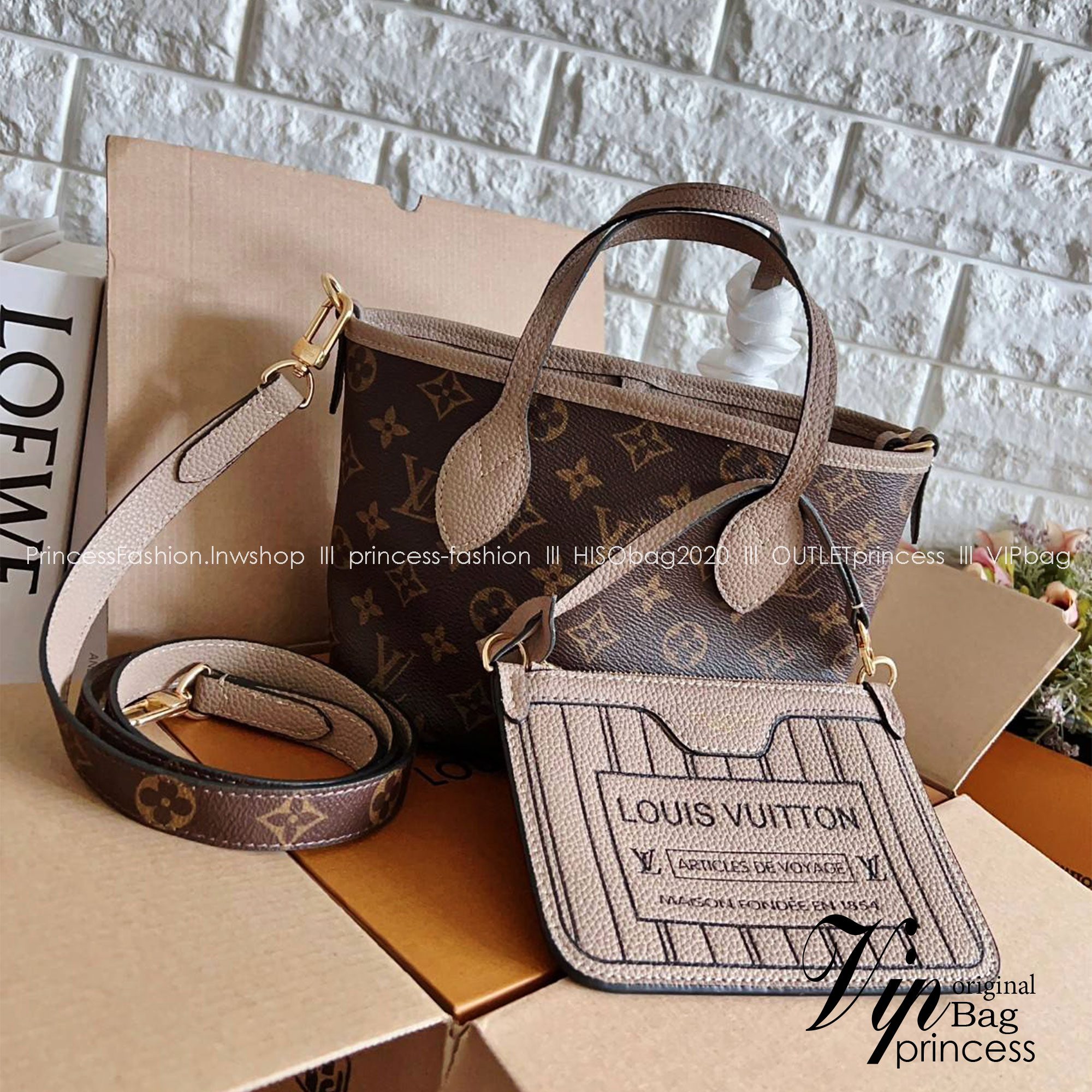 LV Neverfull Bandoulière Inside Out BB กระเป๋าทรงโท้ทไซส์เล็กใช้งานได้สองด้าน มีตะขอเกี่ยวสามารถปรับรูปทรงกระเป๋าได้หนังแท้นิ่มสวย ลายโมโนแกรมและหนังลายเกรน มาพร้อมใบลูกเข้าเซ็ทใส่สายสะพายยาวได้