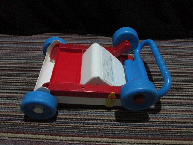 Fisher Price Hold On Walker ของเล่นเสริมพัฒนาการสำหรับเด็กมือสอง