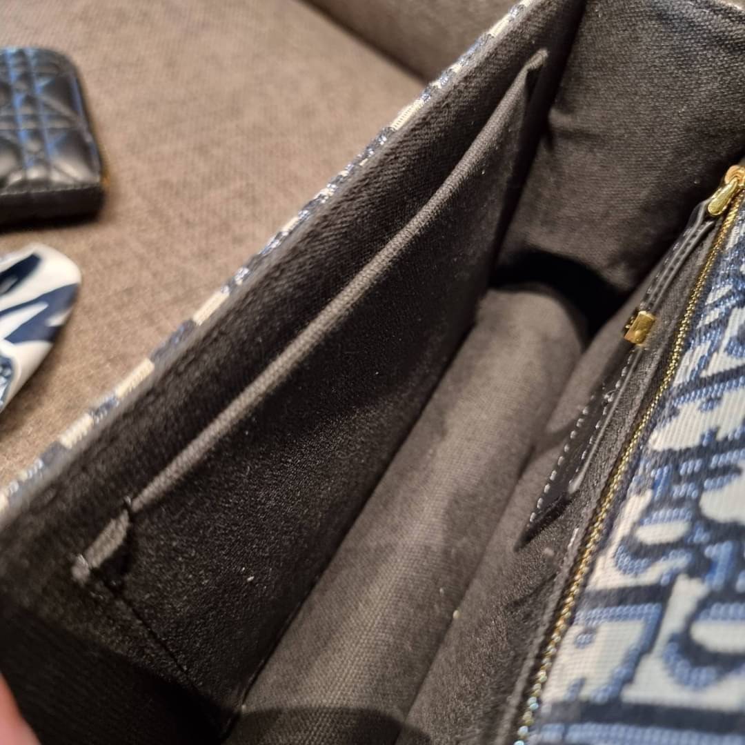 DIOR SET BAG / DIOR 30 Montaigne Bag / CD LIMITED EDITION GIFT BOX WITH GOLD STAR BOUTIQUE SET พร้อมเสิร์ฟครบชุด แรร์ไอเท็ม ที่ถูกรวมไว้ในหนึ่งเดียว กับ gift box limited จัดให้ทั้งกระเป๋าสะพายสุดหรู กระเป๋าสตางค์ใบสั้นรุ่นคลาสสิค ribbon เข้าเซ็ท และ gold 