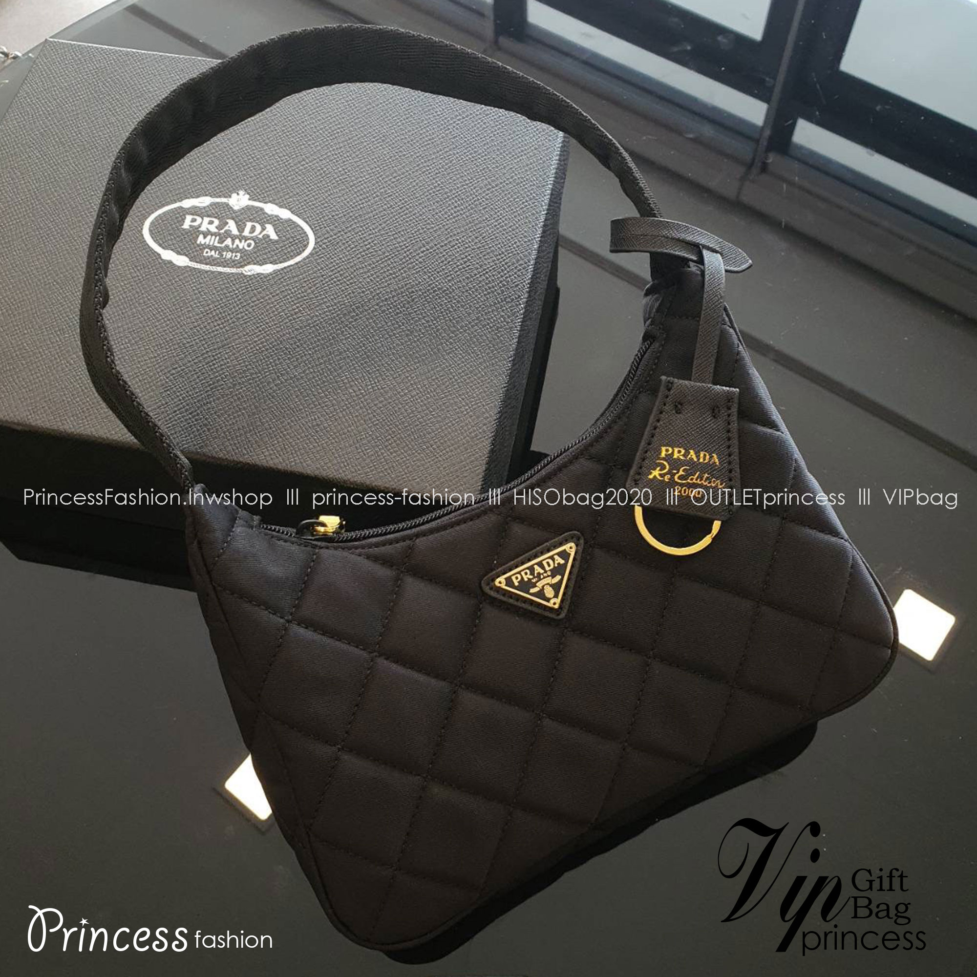 Prada Hobo Mini Quilted Black Nylon Shoulder Bag / PRADA NYLON HANDBAGS ขนาดกะทัดรัด อะไหล่ทอง วัสดุทำจากผ้าNylon ลายตาราง อย่างหนา อยู่ทรง กันน้ำได้ หายห่วงคะ
