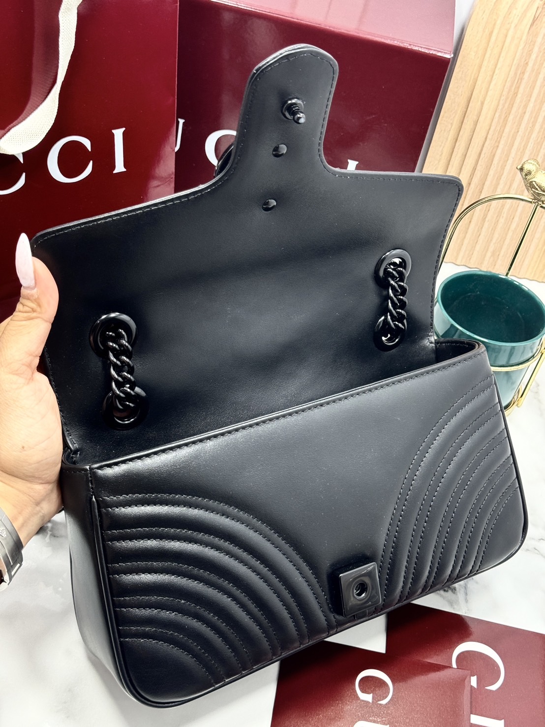 ORI | หนังแท้ GG Marmont small shoulder bag กระเป๋าสะพายข้างรุ่นคลาสสิค ดูแพง อัพลุคได้สบายๆ ด้านหลังดีไซน์รูปหัวใจ