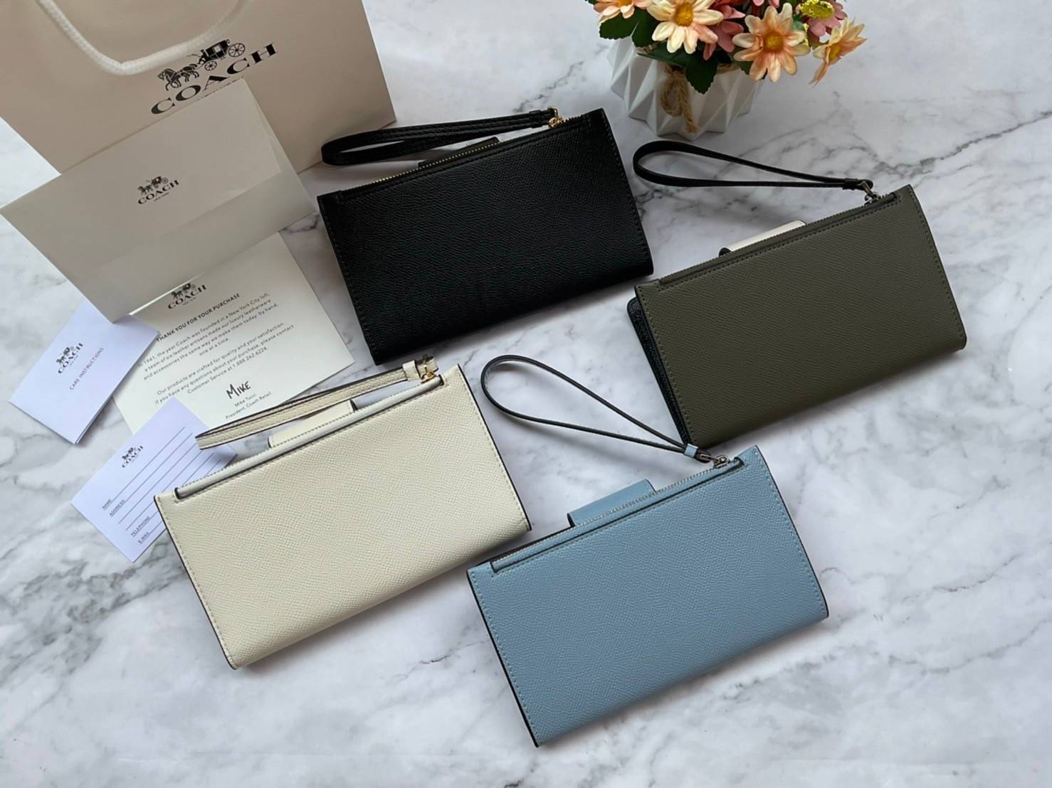 COACH TECH WALLET (COACH C2869) New Coach กระเป๋าสตางค์ใบยาวรุ่นใหม่ ใส่โทรศัพท์ได้ด้วยน๊า!! คอลเลคชั่นสวยหรู