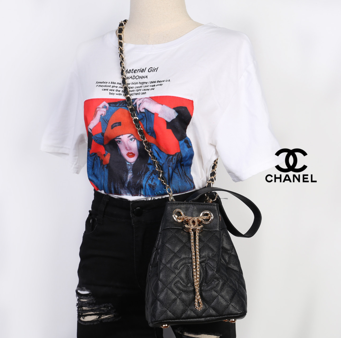 CHANEL Crossbody Bag With Chain / Chanel Bucket Bag กระเป๋าถือหรือสะพาย หนังคาเวียร์ลายตาราง ใช้ได้หลายสไตล์