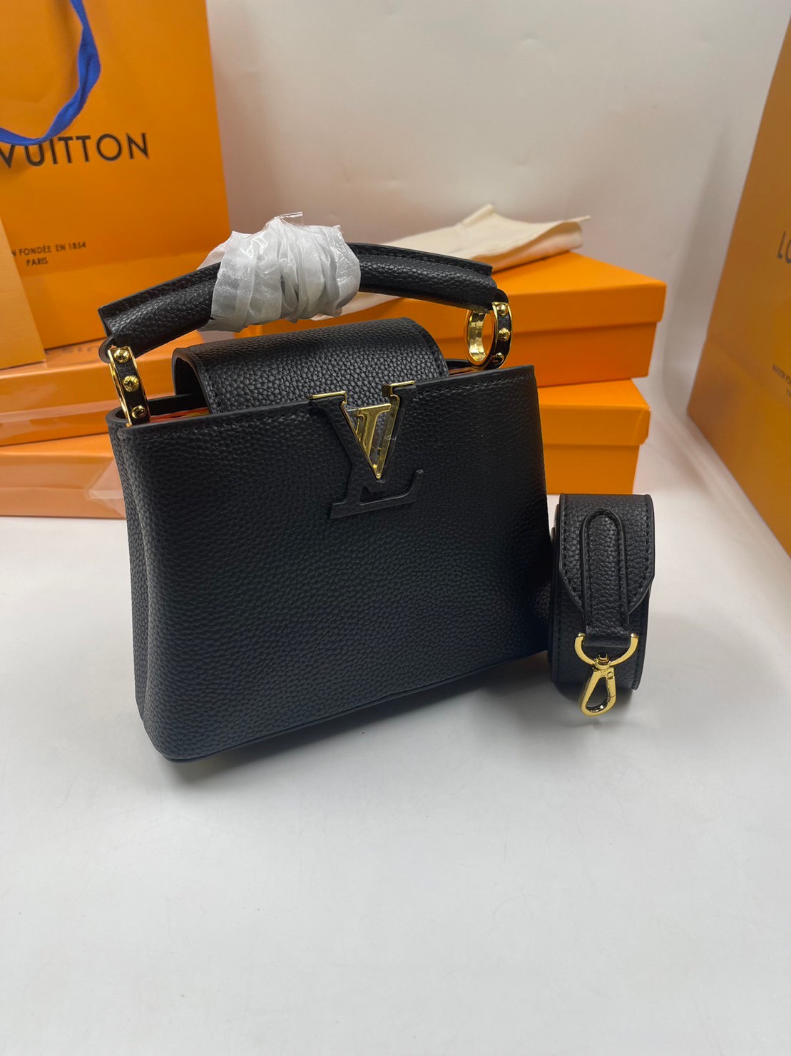 LV BB Capucines Python Handbags / LV Capucines BB Taurillon Leather 20cm พร้อมส่ง 6 สี **สินค้าเกรดออริจินอล 1:1 สลับแท้ ใช้งานต่างประเทศได้