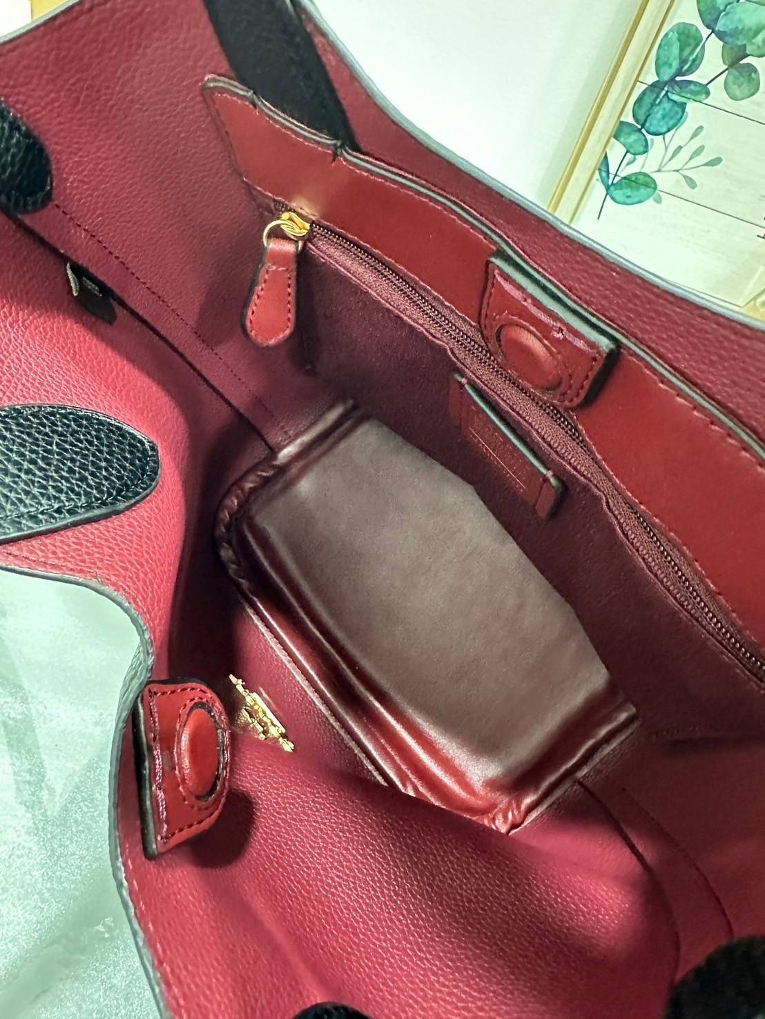 พร้อมส่ง 5 สี COACH HANNA BUCKET BAG กระเป๋าถือ/สะพายข้างทรงบักเก็ตรุ่นใหม่ดีไซน์เก๋น่ารัก เกรดท็อปออริ เกรดดีสุด สลับแท้ 1:1