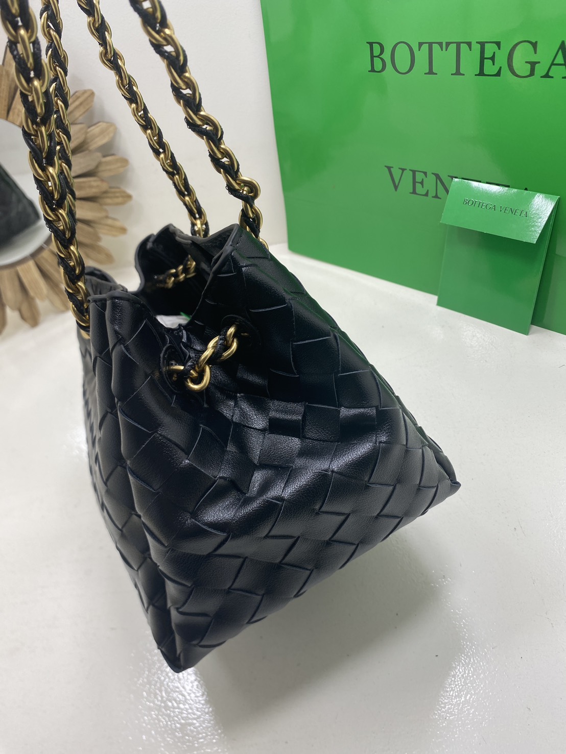 ORI หนังแท้ | Bottega Veneta Parachute Chain small shoulder bag / BV Hobo Bag กระเป๋าสะพายสุดชิค งานสานดีไซน์เรียบหรูโดดเด่น 🤍 เกรดออริจินอล หนังแท้
