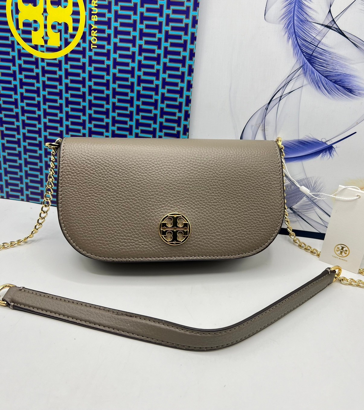 TORY BURCH Chelsea Pebbled Crossbody Bag กระเป๋าสะพายเรียบหรู เกรดออริ สลับแท้ 1:1 ใช้งานต่างประเทศได้