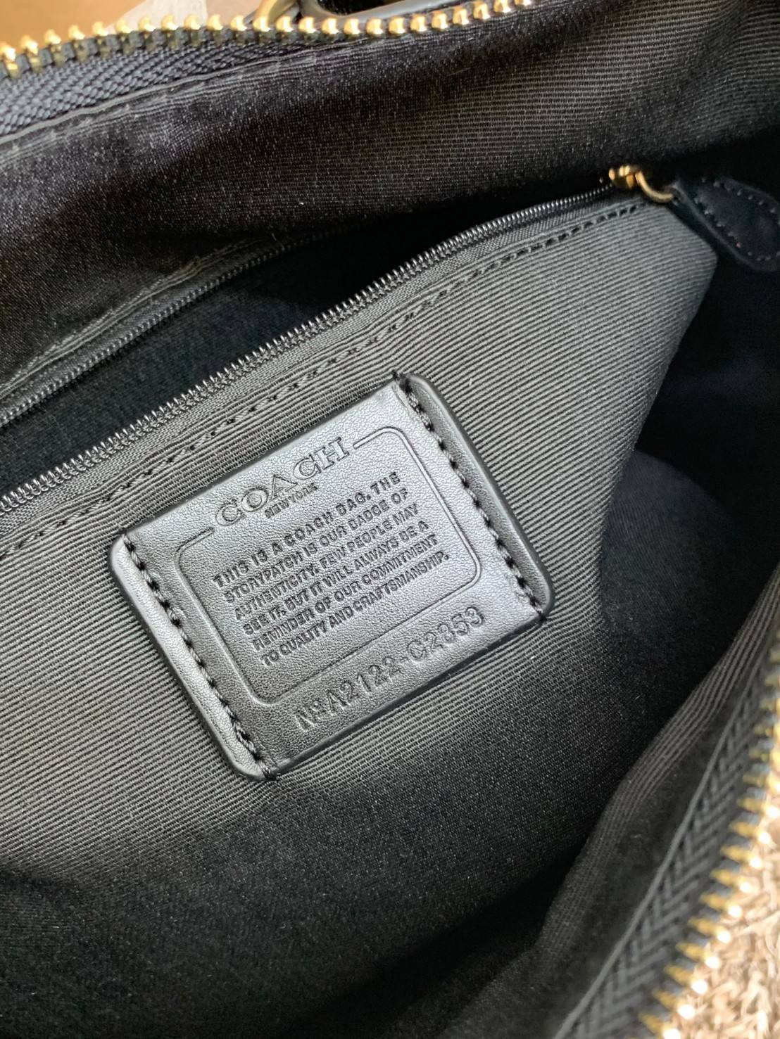 สินค้าออกใหม่ พร้อมคอลเลคชั่นสีใหม่ล่าสุดค่ะ! COACH RORI SHOULDER BAG ((C2855)) พร้อมส่งที่ไทย สวยก่อนใครแน่นอนค่ะ! กระเป๋าสะพายไหล่ หนังแท้ชั้นดีที่สุด หนังนิ่ม ทรงสวย หลงรักแน่นอนค่ะ😘