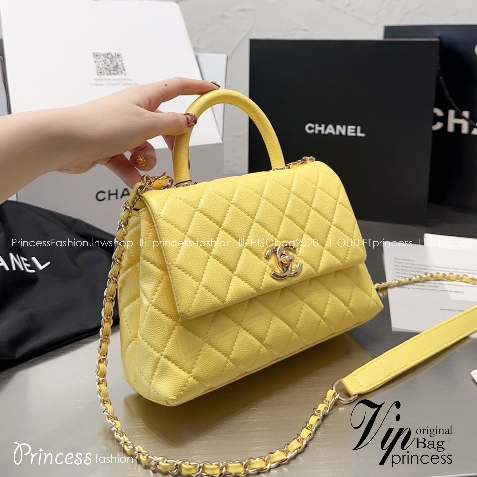 Chanel Coco Top Handle Bag 9" / Chanel Bag พร้อมส่ง กระเป๋าสะพายสุดคลาสสิค สวยหรูพร้อมมือจับในตัว งานหนังเรียบ อะไหล่ทองสวยมาก มาพร้อมกล่อง อปก ครบเซ็ท รอบนี้จัดราคาพิเศษสุดคุ้มค่ะ ใช้งานต่างประเทศได้ ภาพถ่ายจากงานขายจริง