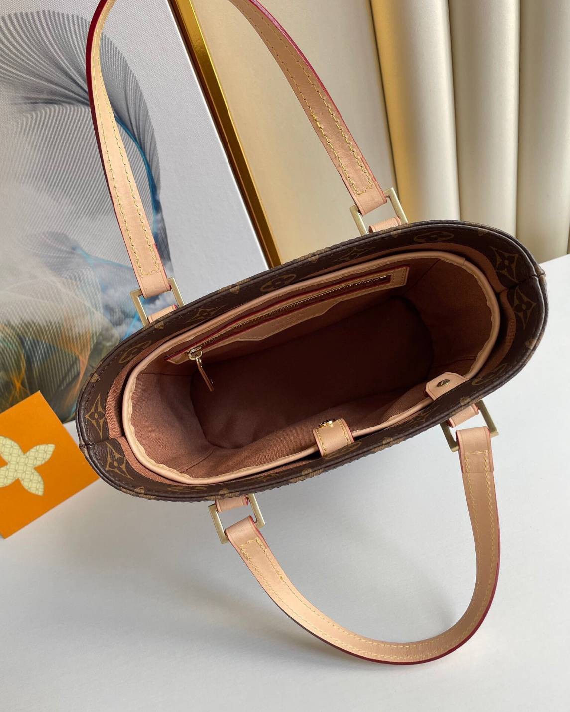 หนังแท้ Louis Vuitton Vavin pm tote / LV VAVIN 21 cm พร้อมส่งที่ไทย ภาพสินค้าถ่ายจากงานขายจริง เกรดออริจินอลหนังแท้ทั้งใบ ใช้งานต่างประเทศได้