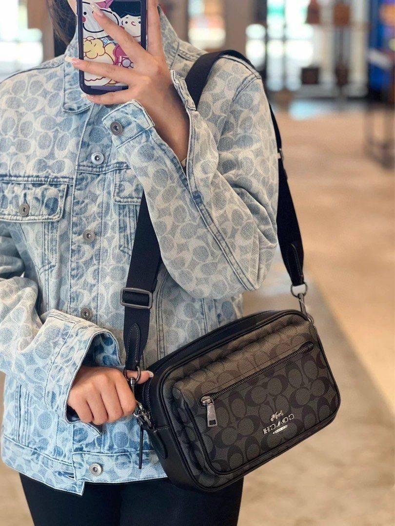 COACH ELIAS CROSSBODY IN SIGNATURE CANVAS BAG CJ509 CJ510 กระเป๋าครอสบอดี้ทรงคลาสสิค ดีไซน์รูปแบบใหม่ ใช้งานง่ายและสะดวก