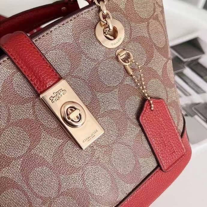 COACH Lane Bucket Bag In Signature Canvas C8597 C8399 พร้อมส่งที่ไทย