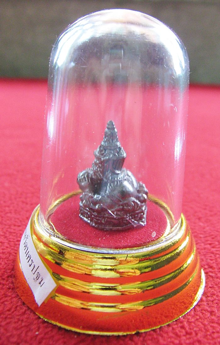 สินค้าหมดค่ะ พระราหูฉีดลอยองค์ใส่ครอบแก้ว เนื้อทองแดง ปี2546 วัดศีรษะทอง จ.นครปฐมค่ะ