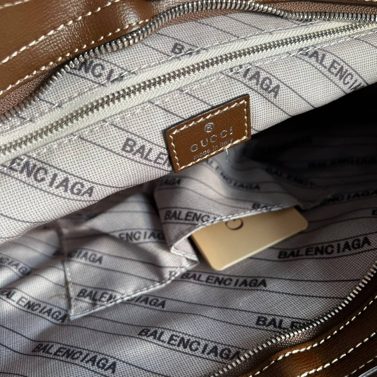 หนังแท้ Gucci The Hacker Project medium Neo Classic bag พร้อมส่งที่ไทย มาแล้วนะค้า มาแรง ขายดีม๊ากกกค่ะ GUCCI x BALENCIAGA CITY BAG ใบนี้มีสายสะพาย มาแรงที่สุดในตอนนี้ เป็นการออกแบบร่วมกันของ2แบรนด์ดัง เฟียส สวย แพทเทิร์นลาย ทรง เป๊ะๆ งานเทพสุดแบบเทียบแท้