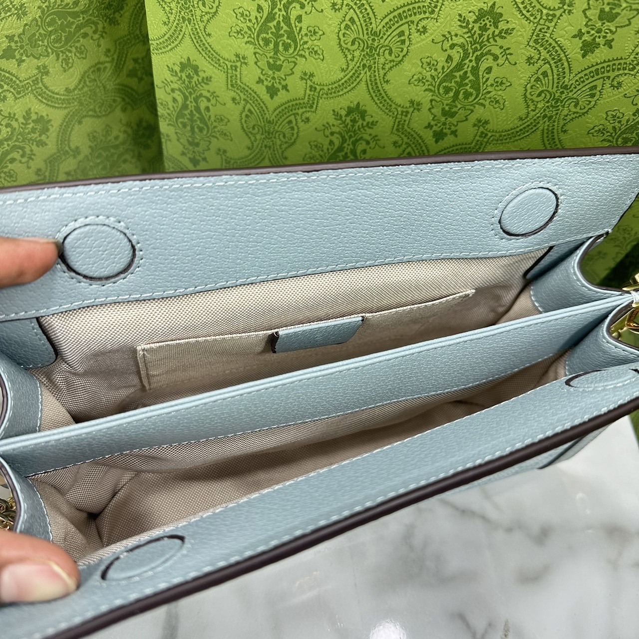 GUCCI Ophidia GG small shoulder bag Supreme Love Parade กระเป๋าสะพายทรงพอช สีใหม่พาสเทลสวหวานพร้อมสายโซ่สีทองหรูหรา