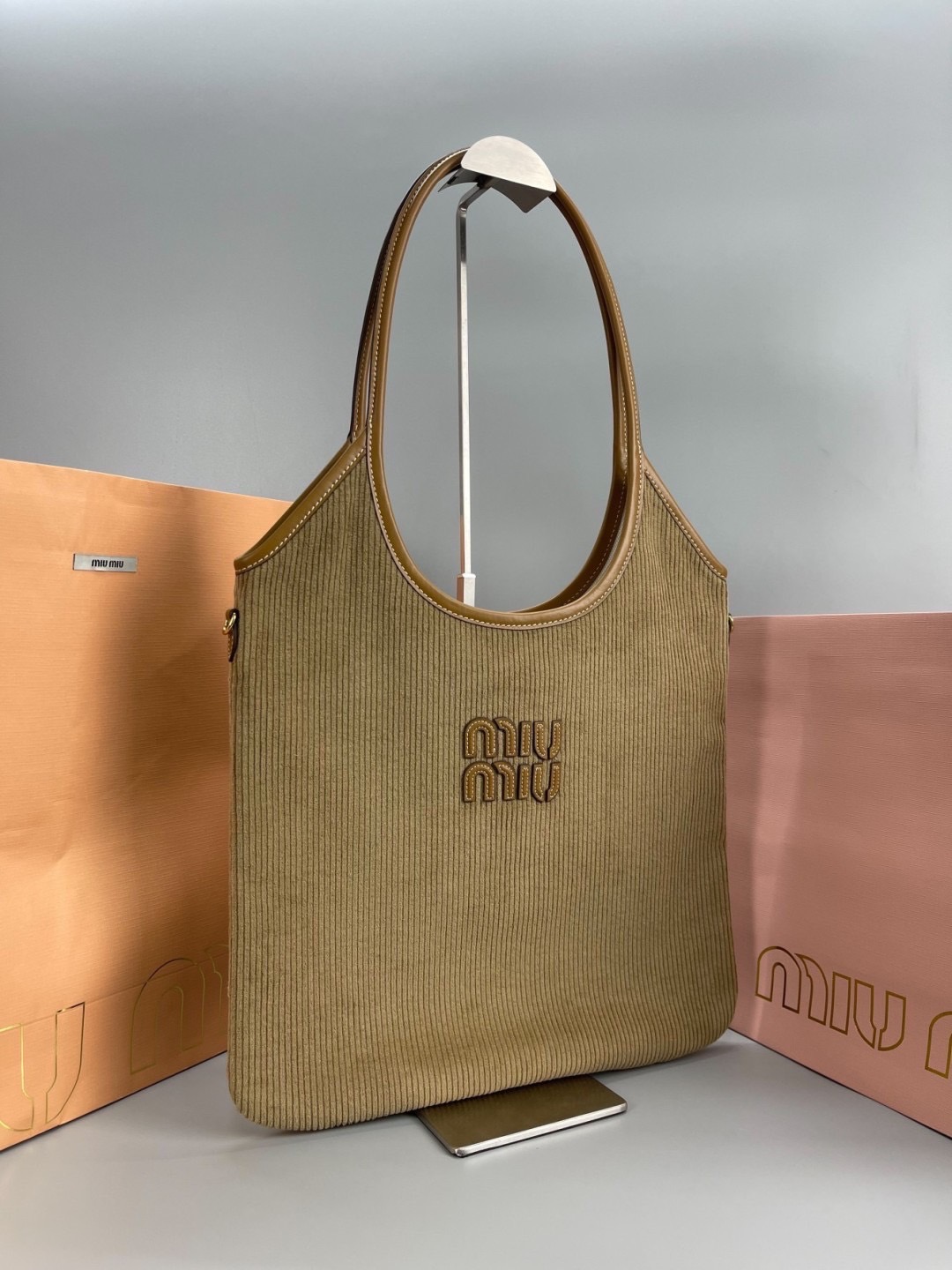 MIU MIU IVY canvas bag / MIU MIU Tote Bag กระเป๋าถือสะพาย เกรดออริ ท็อป vip 1:1 เกรดงานปราณีตละเอียด แคนวาสแท้อย่างดี เกรดดีสุด ใช้งานต่างประเทศได้